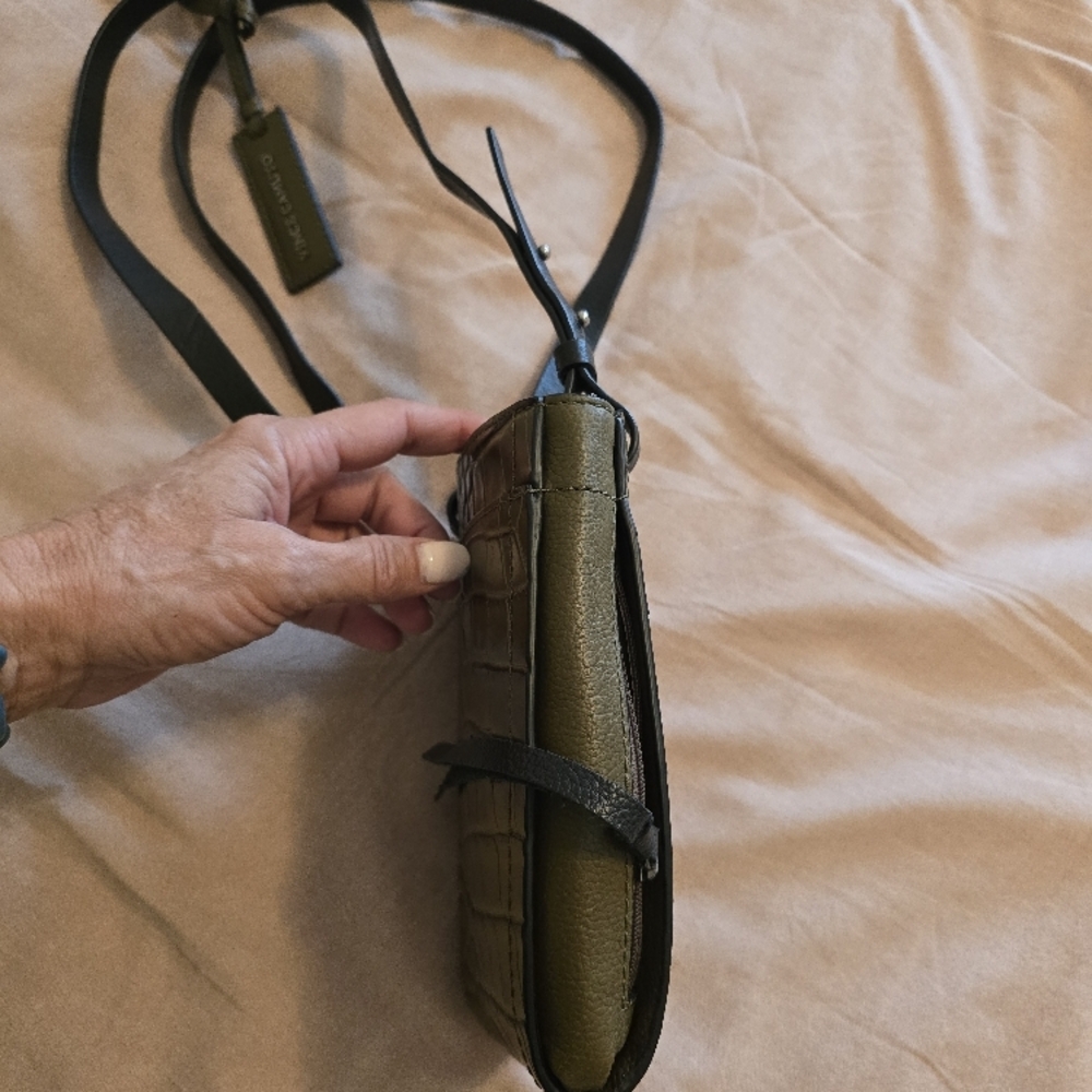 NWOT Vince Camuto army/sage green leather - Picture 6 of 15